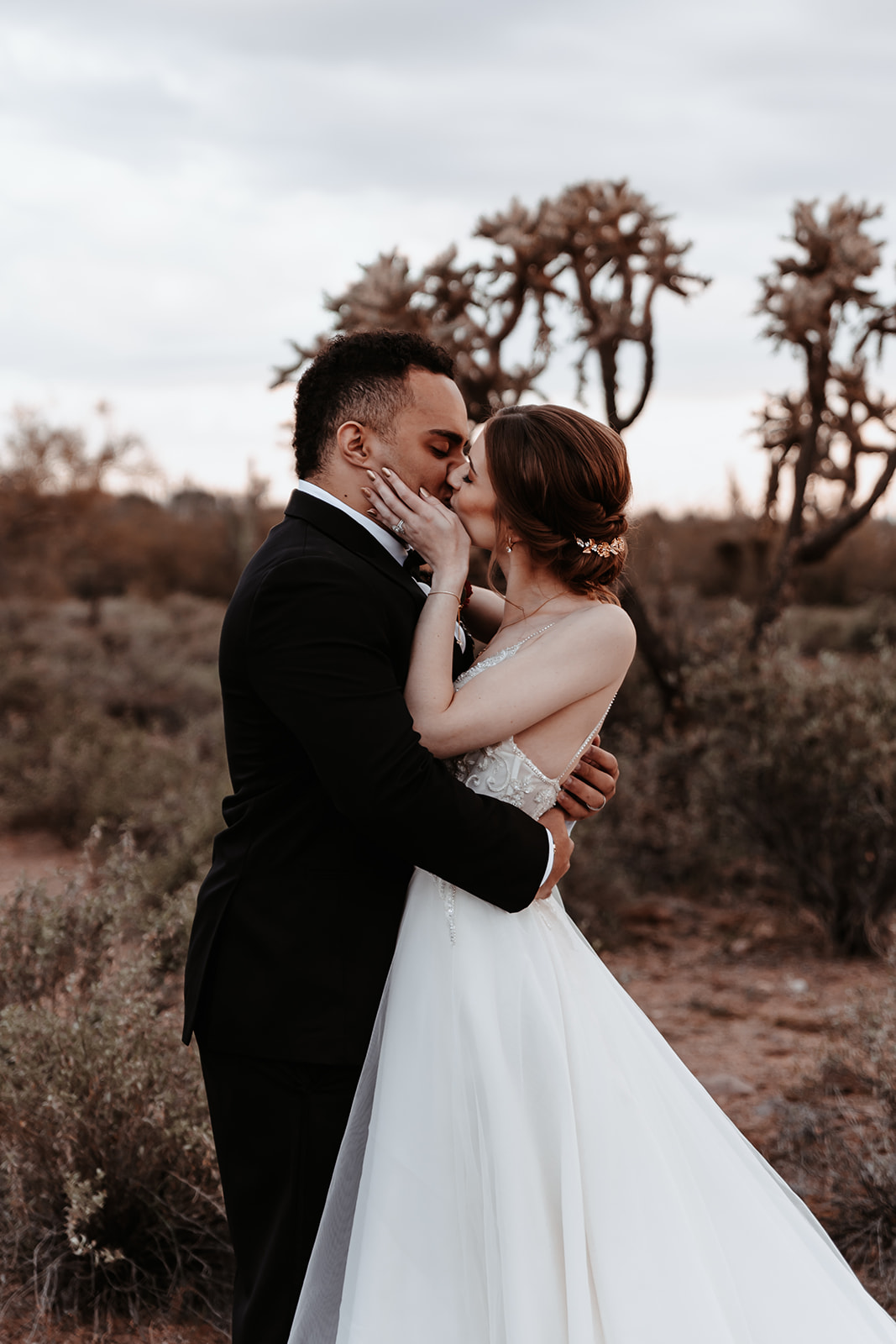 Couple elopes in Lost Dutchman State Park